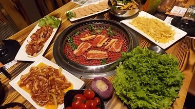 烤部落炭火烤肉的圖標