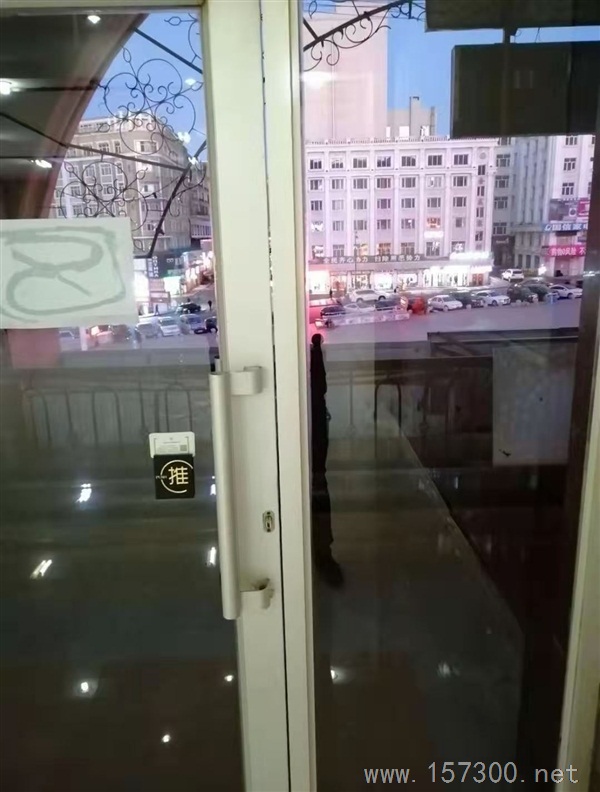 廣場(chǎng)門市出租出售