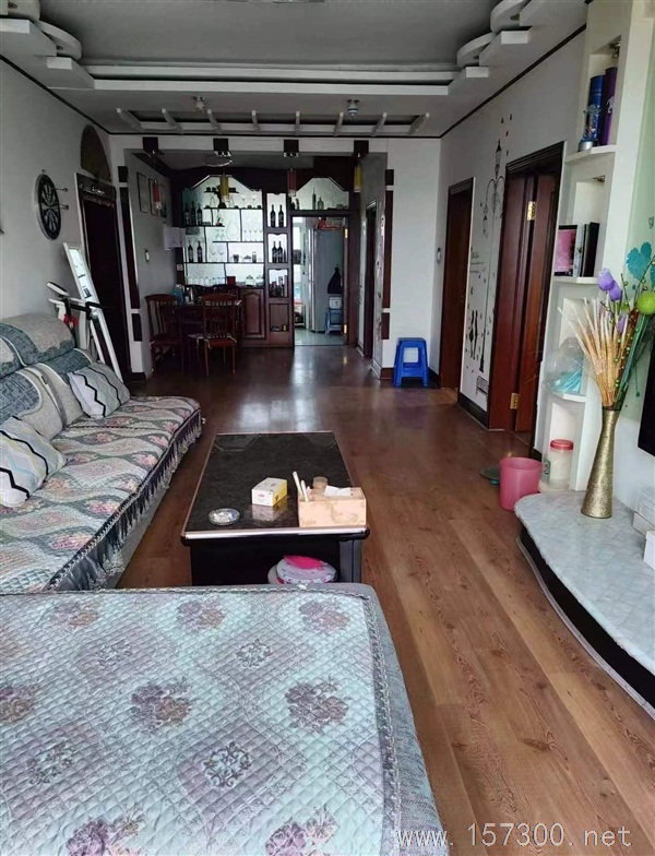 錦繡家園七樓出售