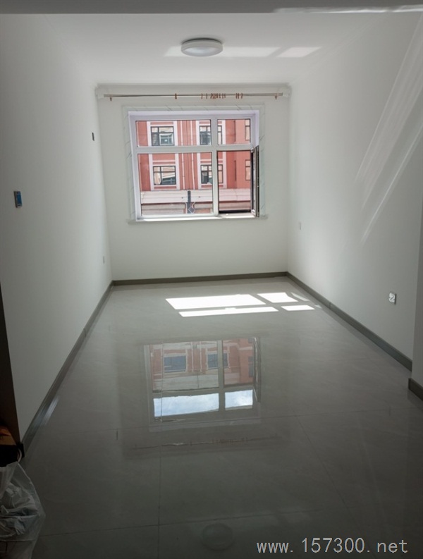 學(xué)區(qū)新樓出售