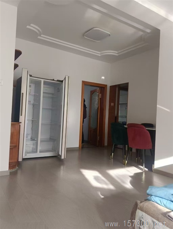 湖畔小區(qū)加車庫急售