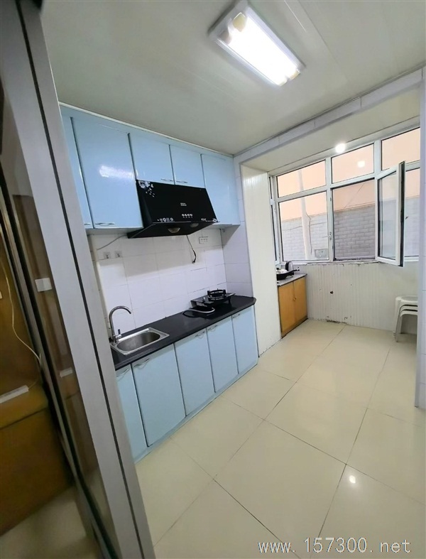 大學(xué)學(xué)區(qū)二樓