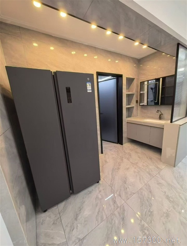 盛世家園電梯樓